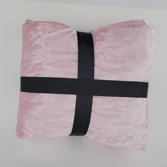 Luxe Collection Set of 2 Super Soft Blanket  NWT - Picture 4 of 6